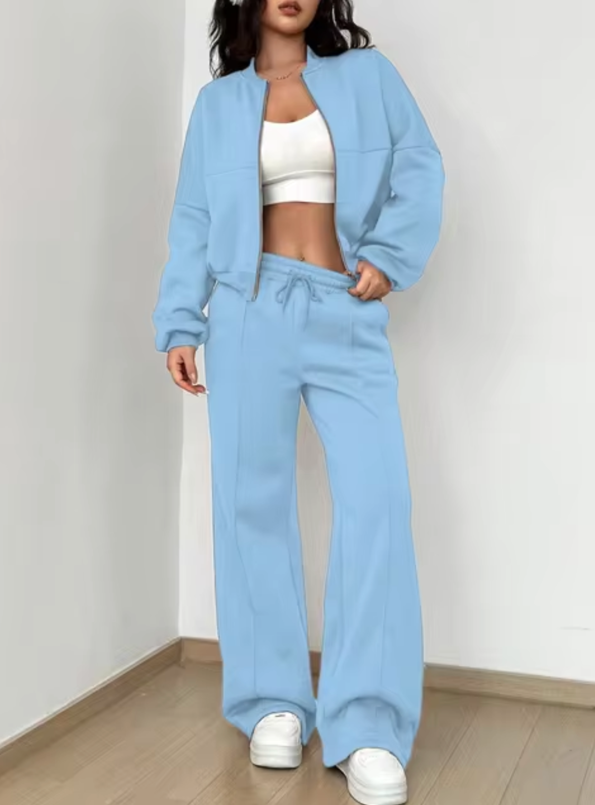 Set of jacket and zipped sweatpants