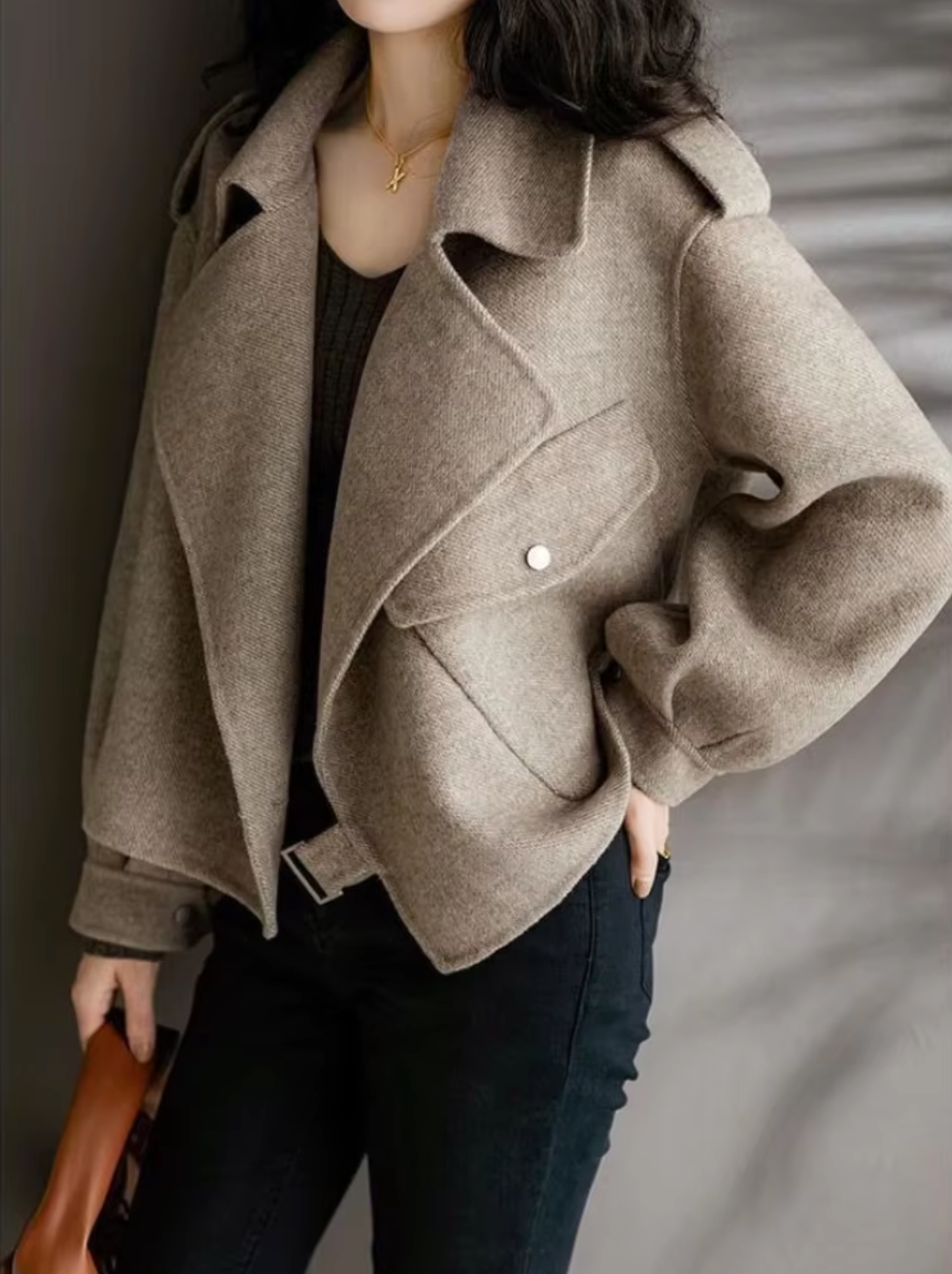 Elegant wool coat