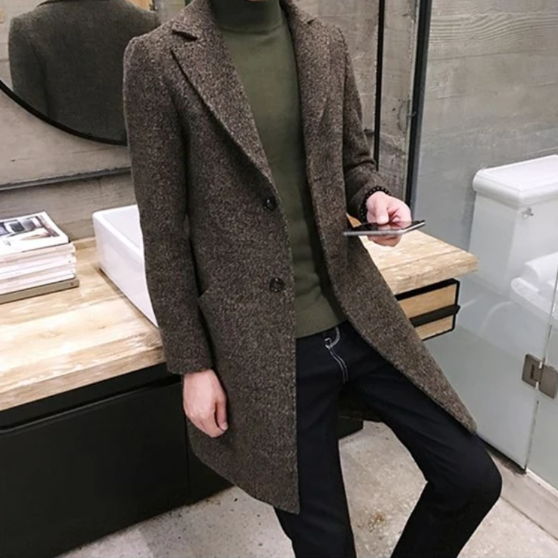 Slim-fit wool coat with lapel collar