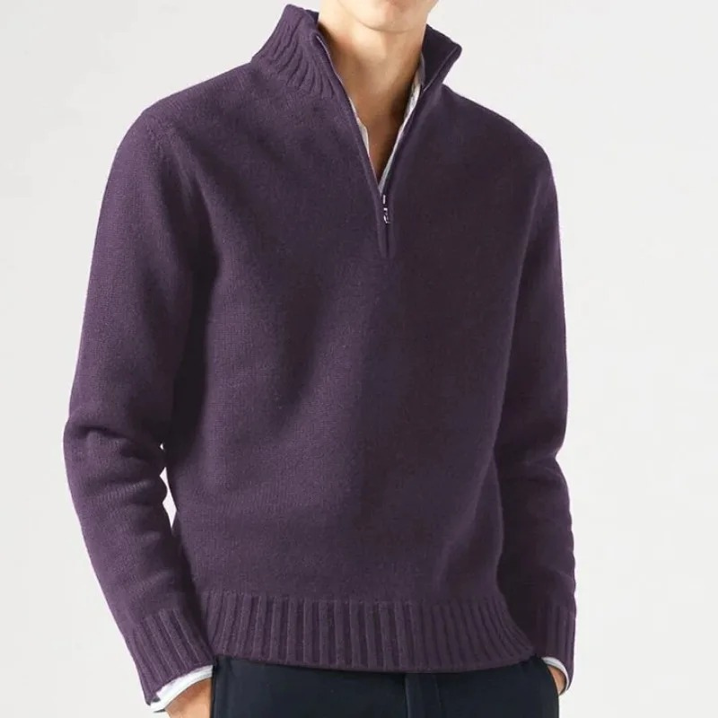 Classic knitted pullover with zip