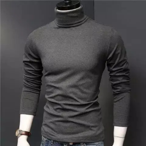 Fashionable turtleneck jumper made of soft fabric