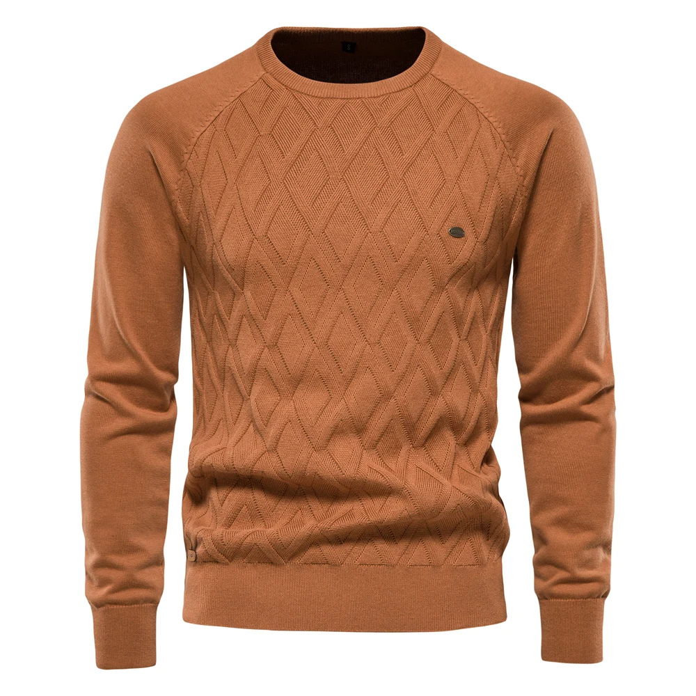 Structured round neck men's jumper for an elegant appearance