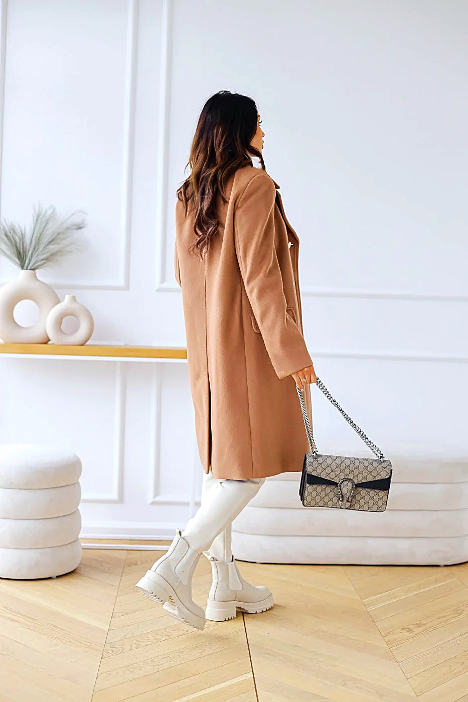 Women - Coat - Double-breasted Classic Style - Elegant Outerwear for Every Occasion