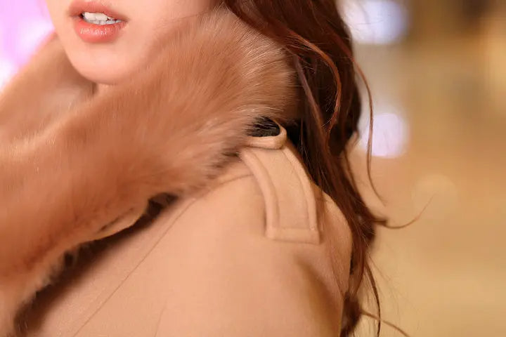 Women's Fur Coat - Luxurious and Elegant Design - Perfect for the Discerning Lady - Warm and Stylish Outerwear