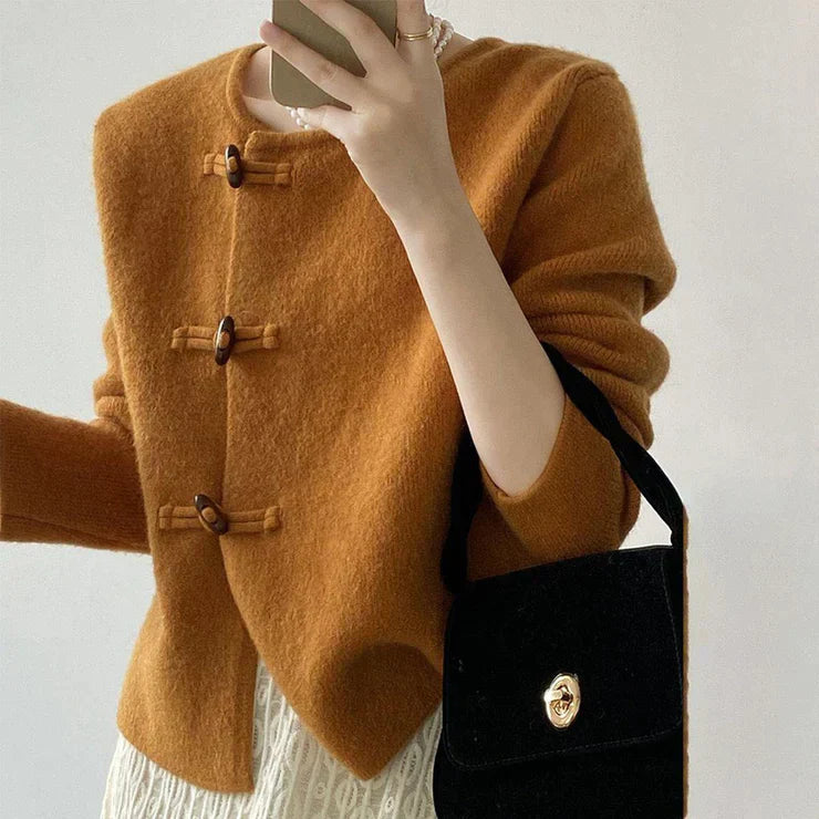 Elegant single-coloured cardigan