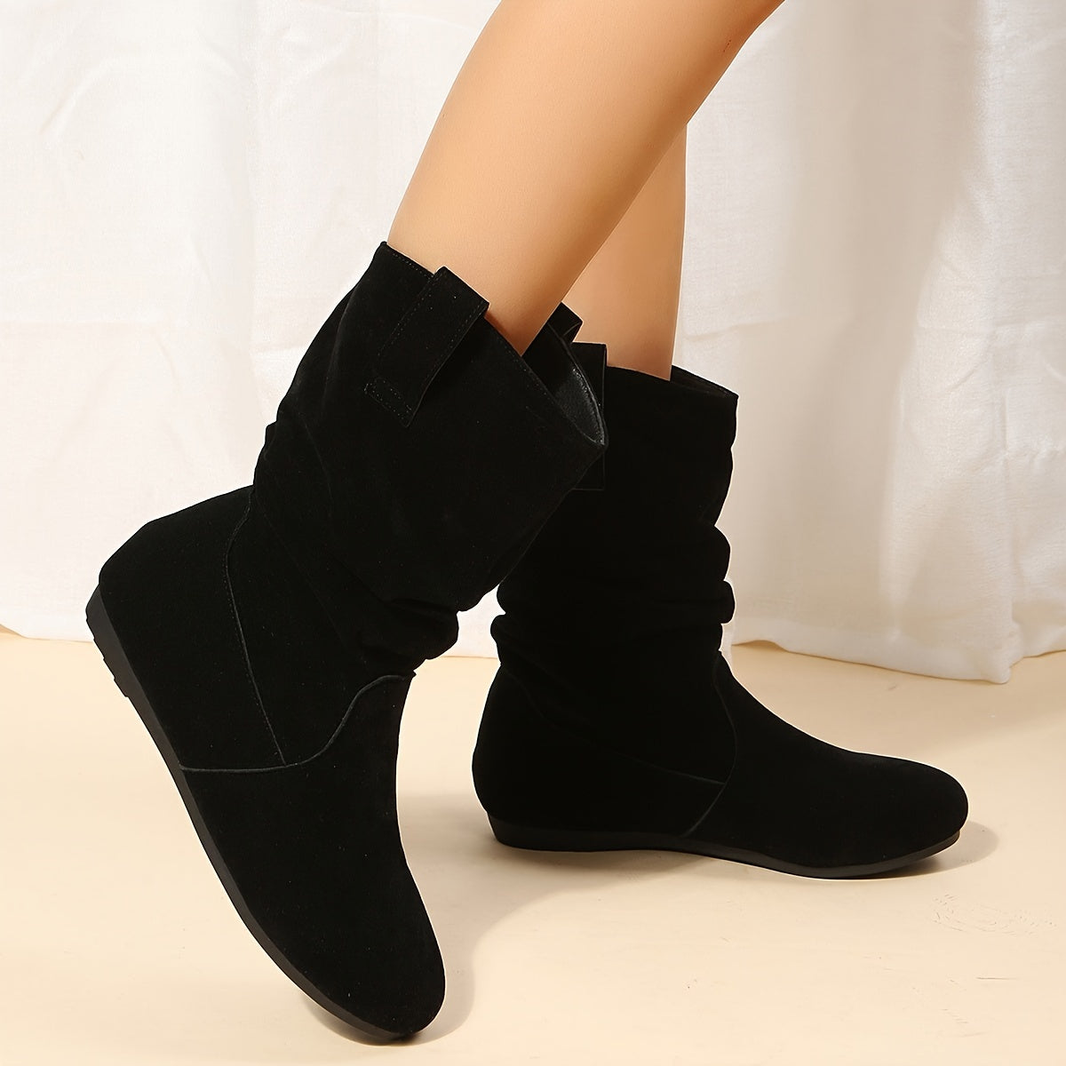 Warm ankle boot with soft lining