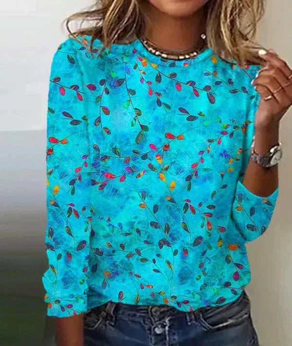 Casual top with leaf print