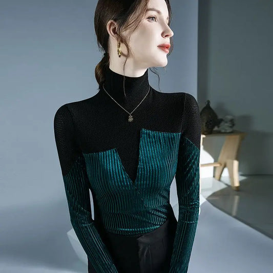 Elegant turtleneck jumper with velvet patchwork