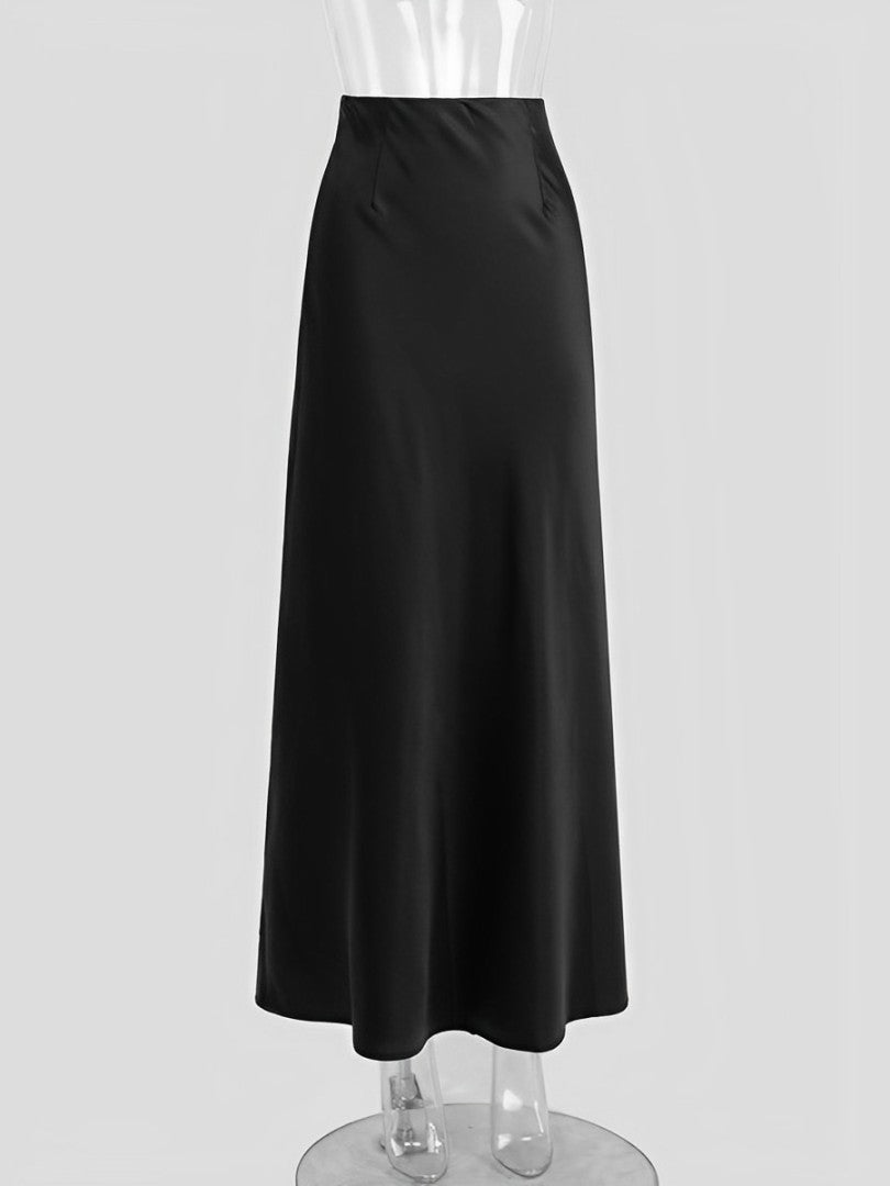 Long satin skirt in fishtail street design