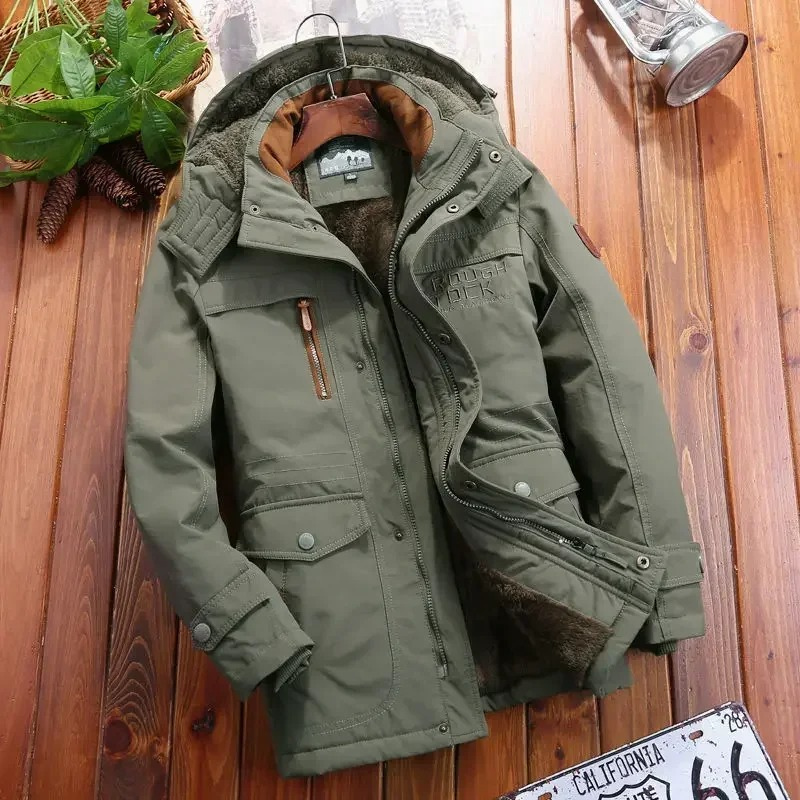 Winter jacket with warm lining and hood, suitable for outdoor use