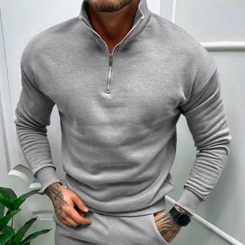 Sporty sweatshirt with zip and stand-up collar