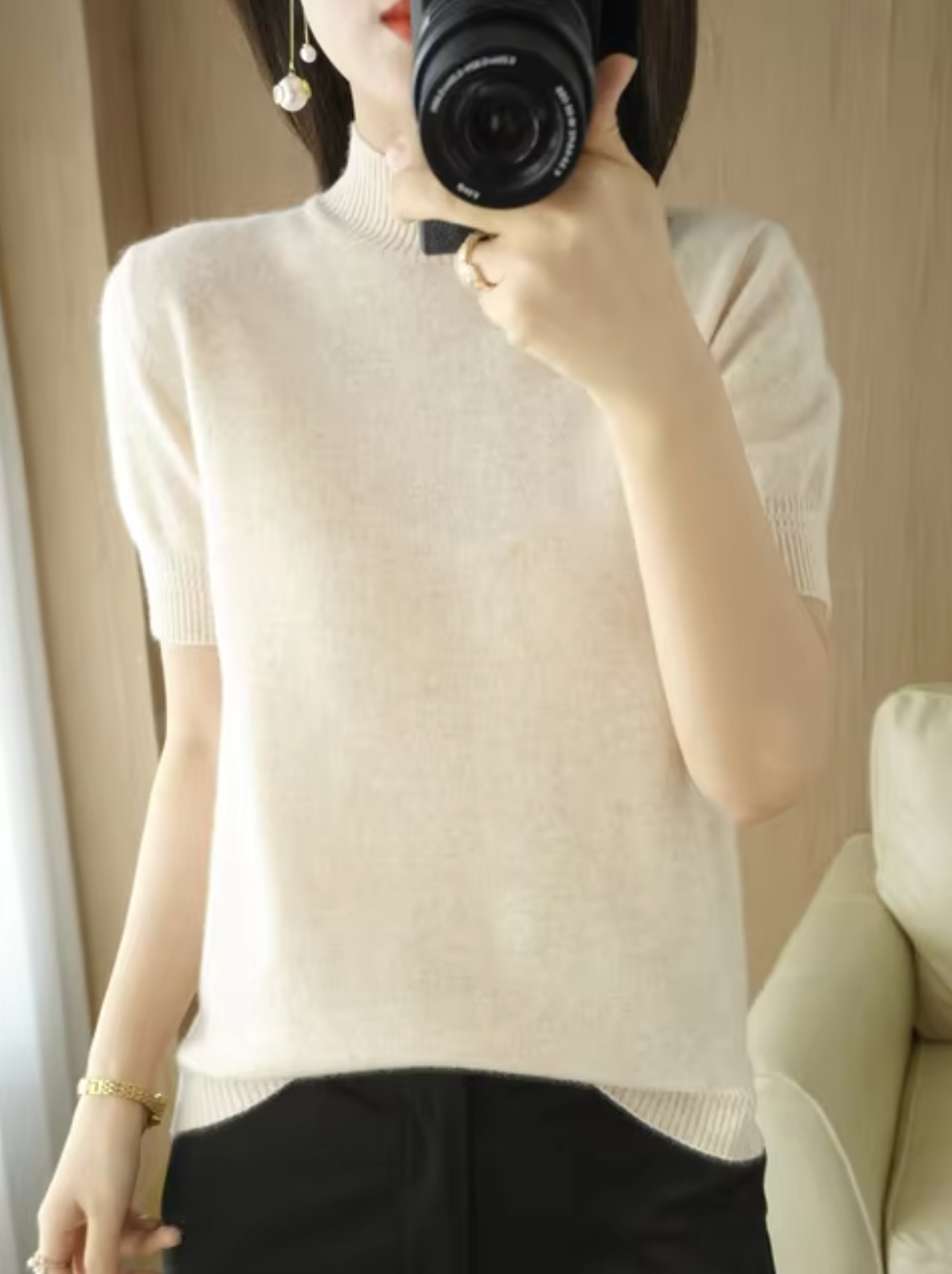 Short-sleeved knitted turtleneck jumper