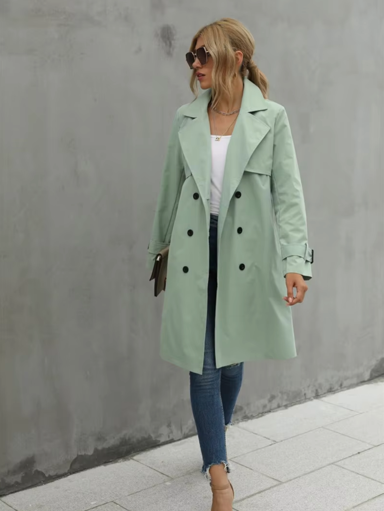 Casual trench coat with long sleeves