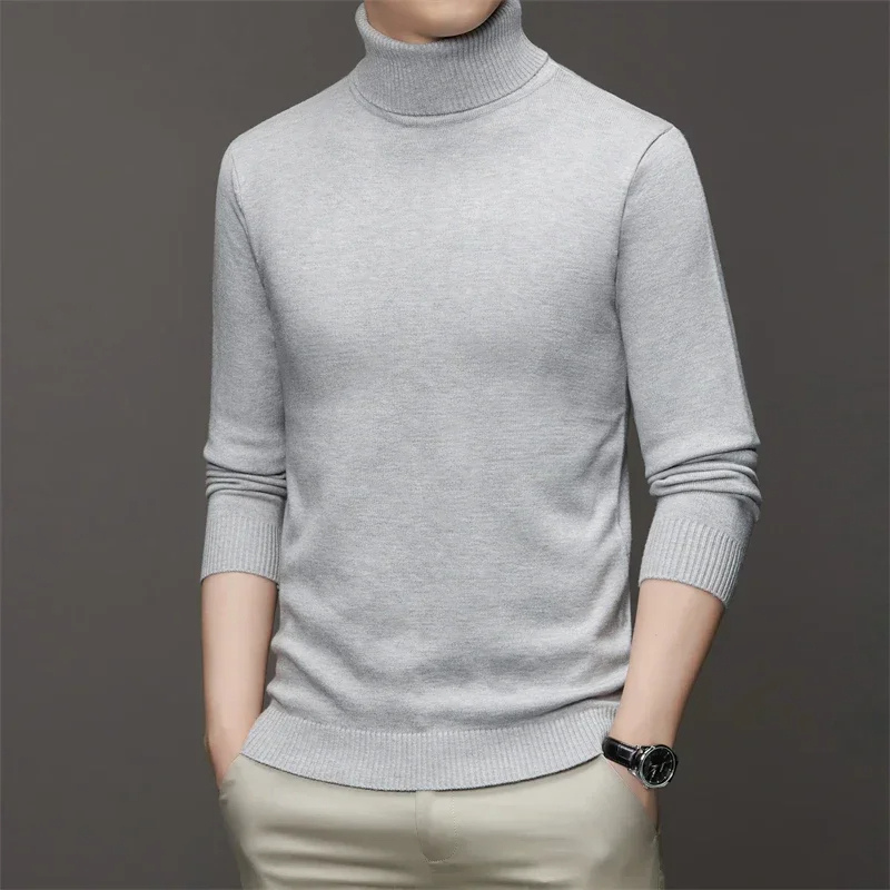 Lightweight turtleneck jumper for every season