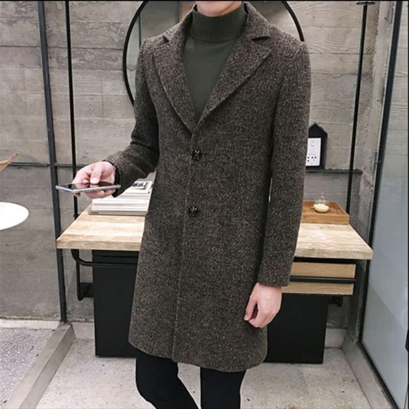 Slim-fit wool coat with lapel collar