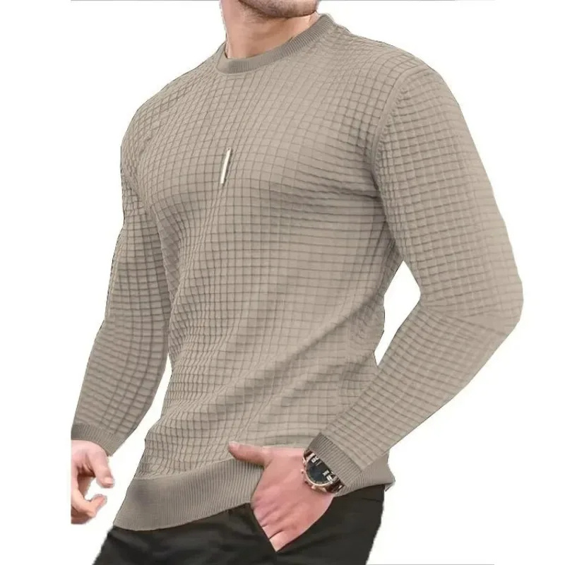 Slim fit men's jumper with structured design for modern men