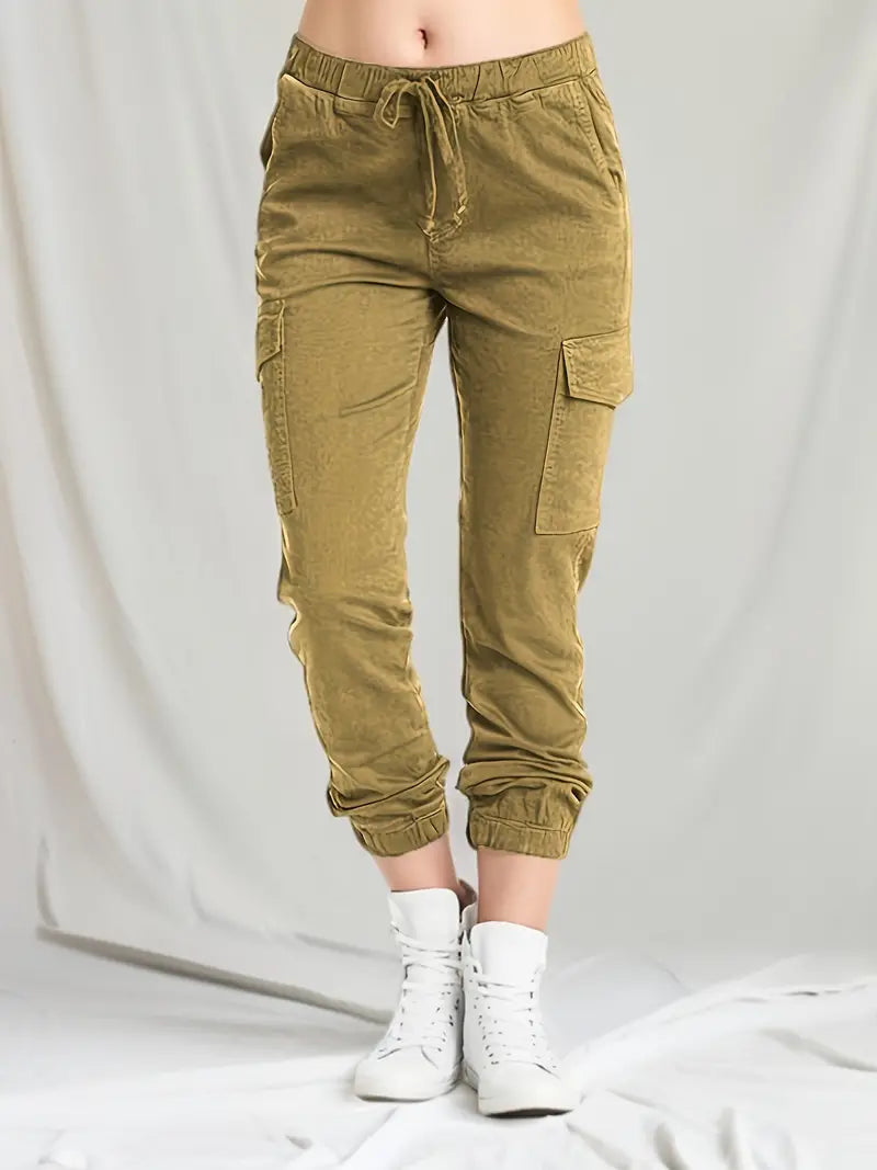 Casual women's trousers with drawstring in cargo style