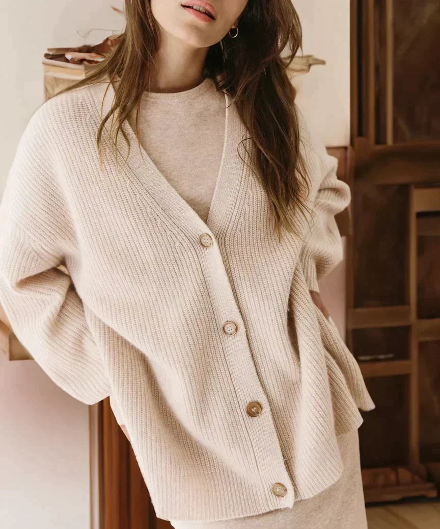 Women - Cashmere Cardigan - Luxurious Soft Material - Cozy and Stylish Knitwear