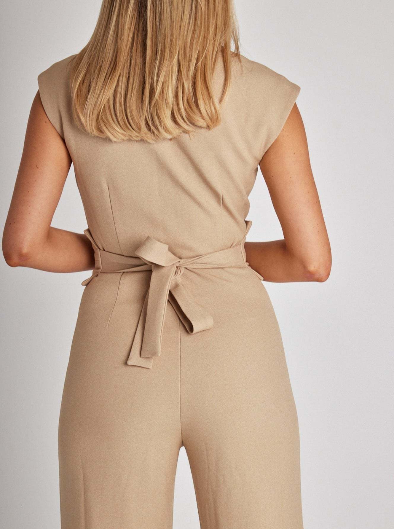 Ladies' jumpsuit with wide leg 23'