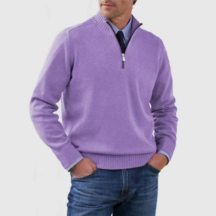 Elegant knitted pullover with zip