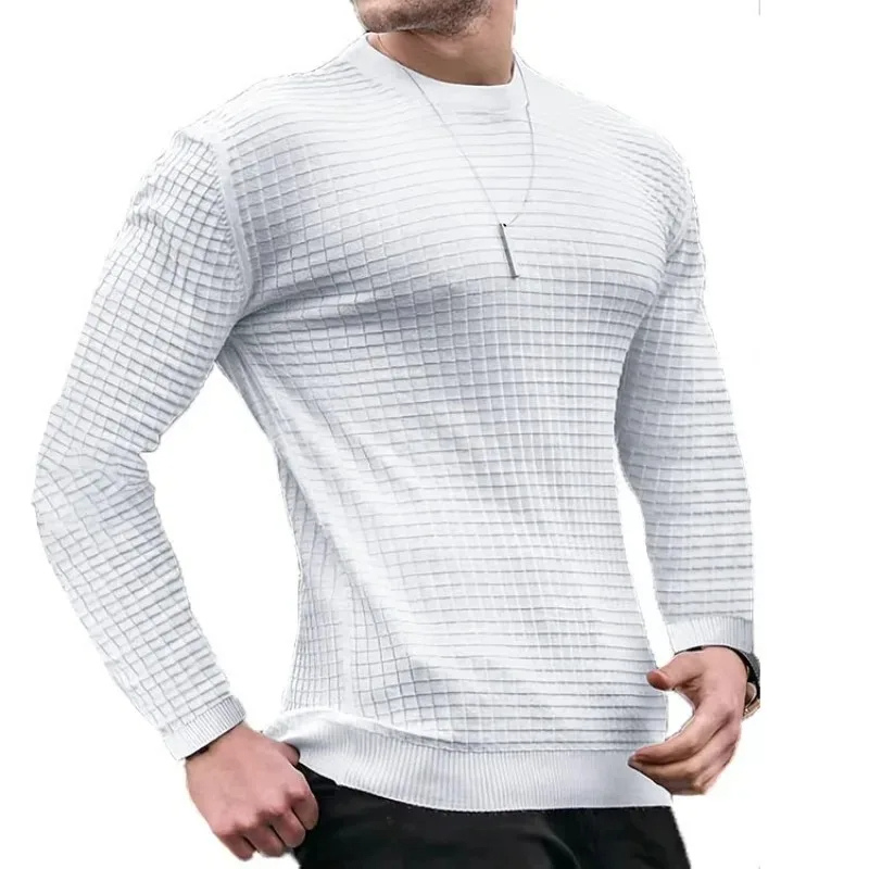 Slim fit men's jumper with structured design for modern men