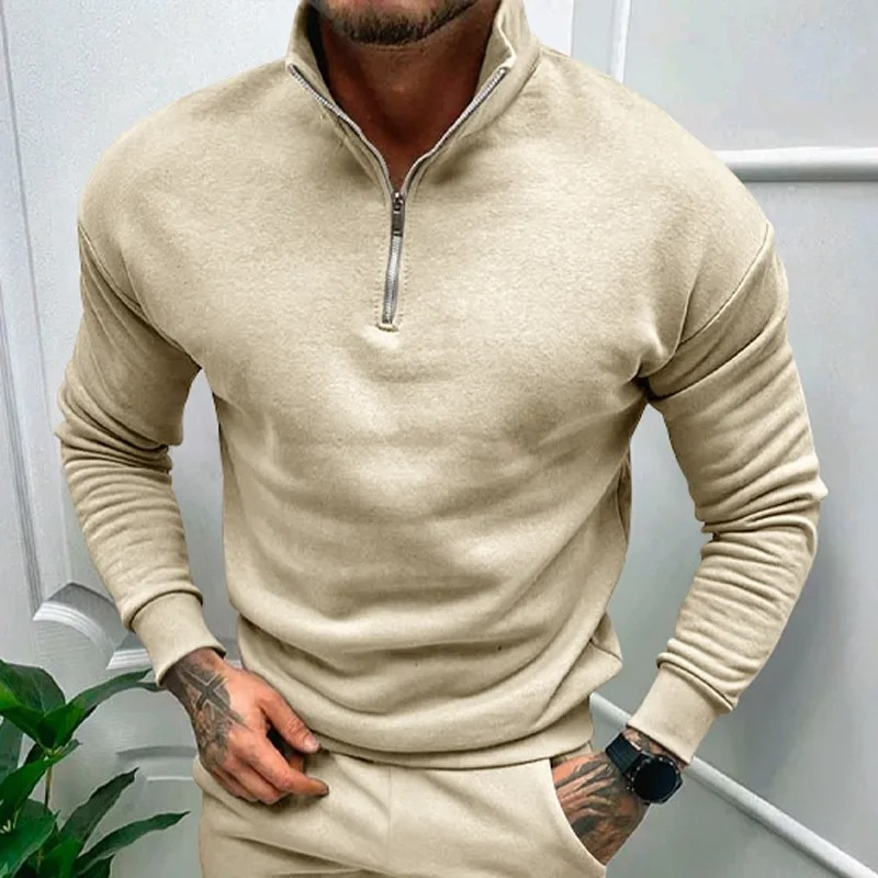 Sporty sweatshirt with zip and stand-up collar