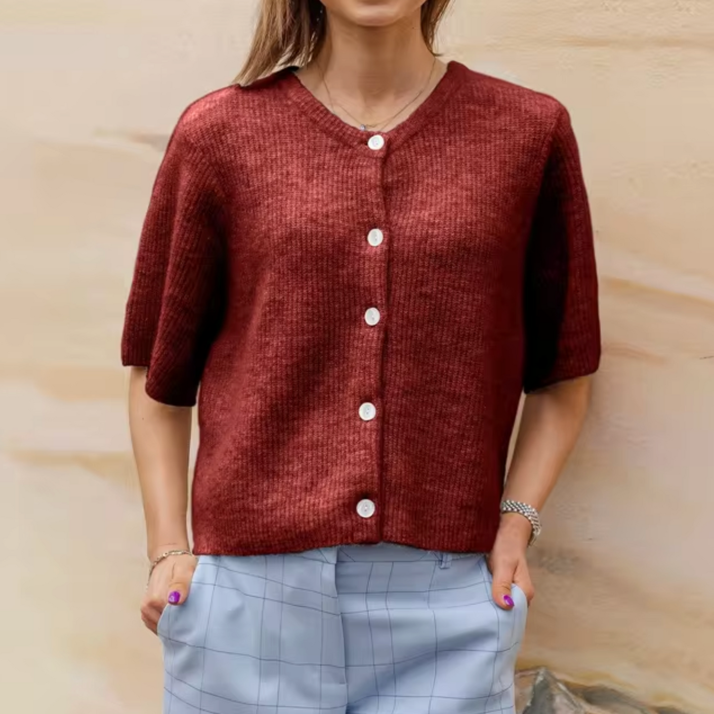 Short-sleeved knitted cardigan