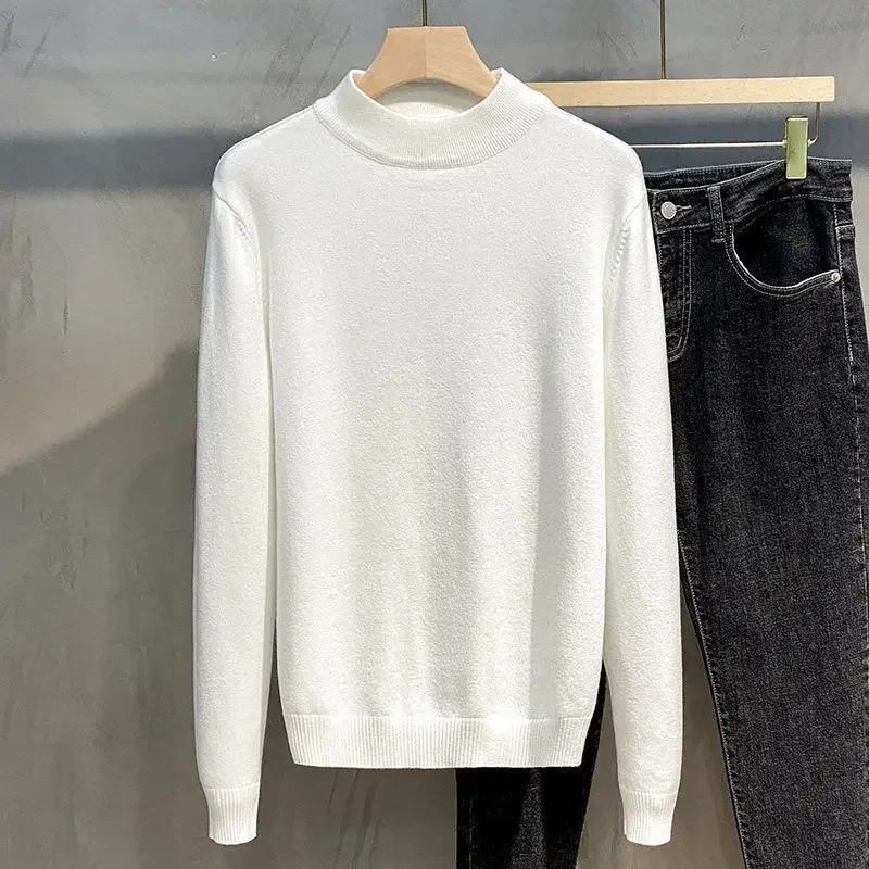 Elegant turtleneck jumper for autumn/winter