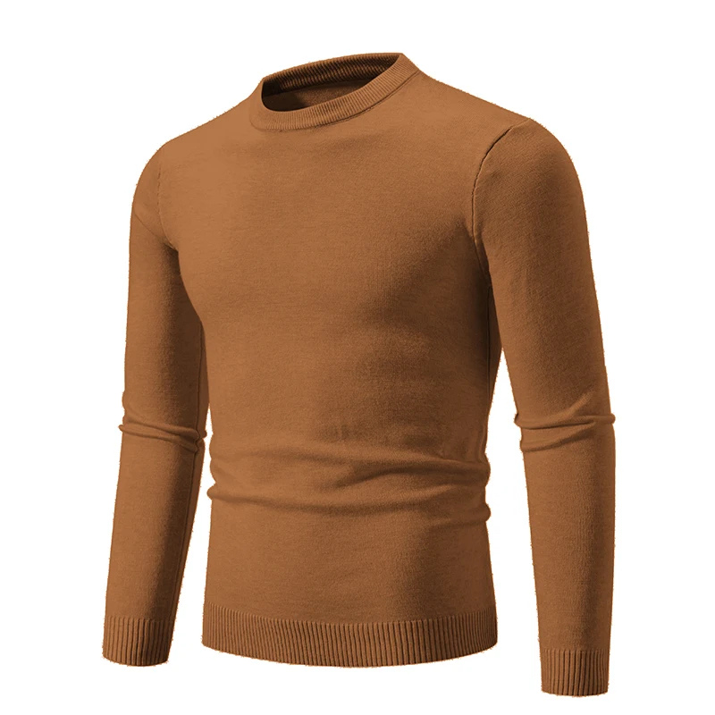 Simple round neck men's jumper with comfortable cut