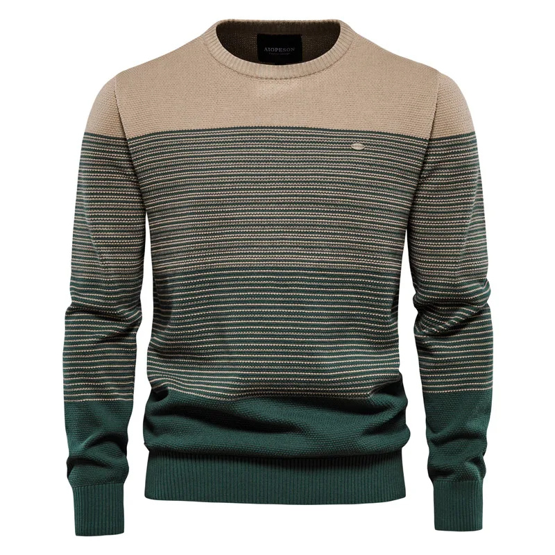 Multicoloured round neck men's jumper with modern stripe pattern