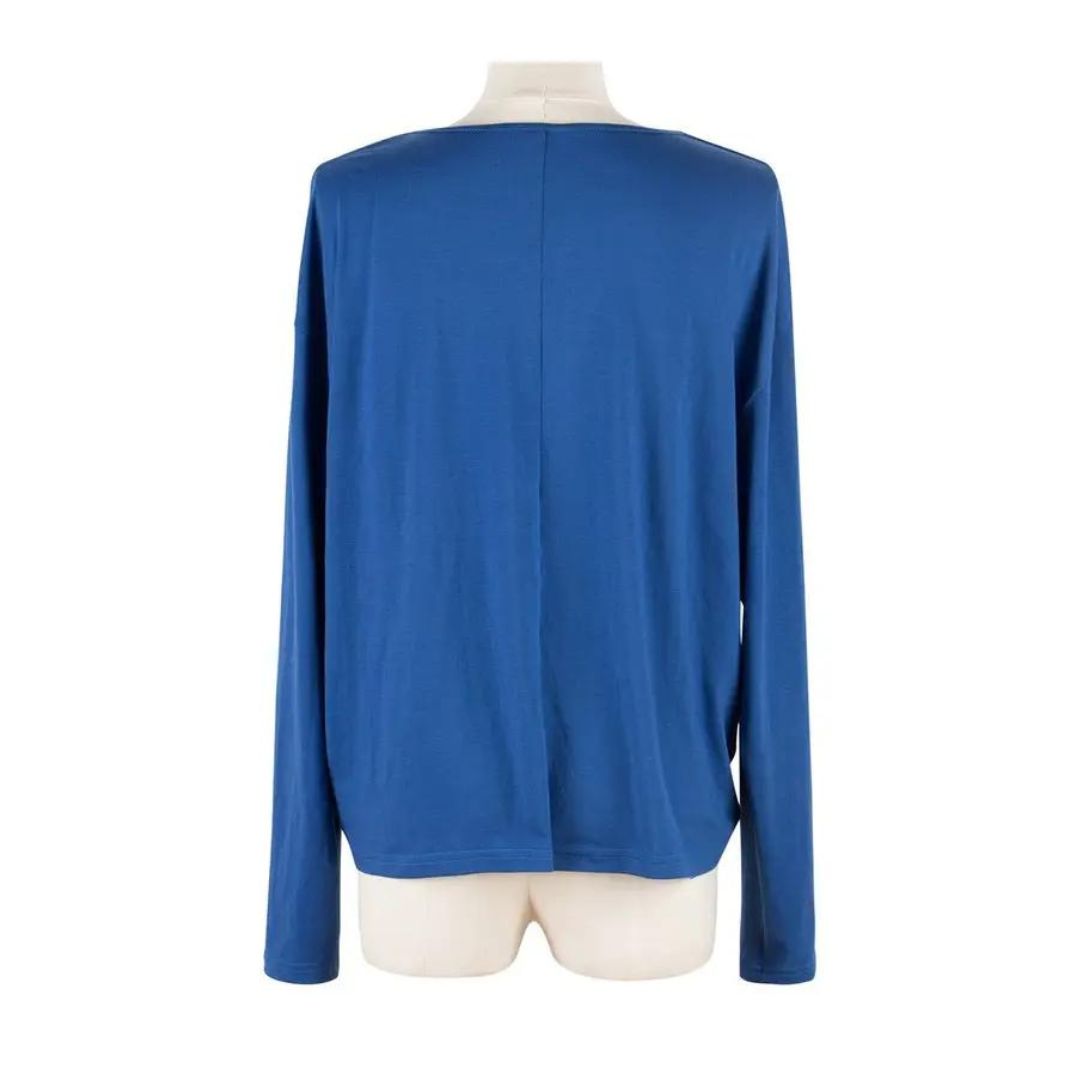 Elegant crossover blouse with long sleeves