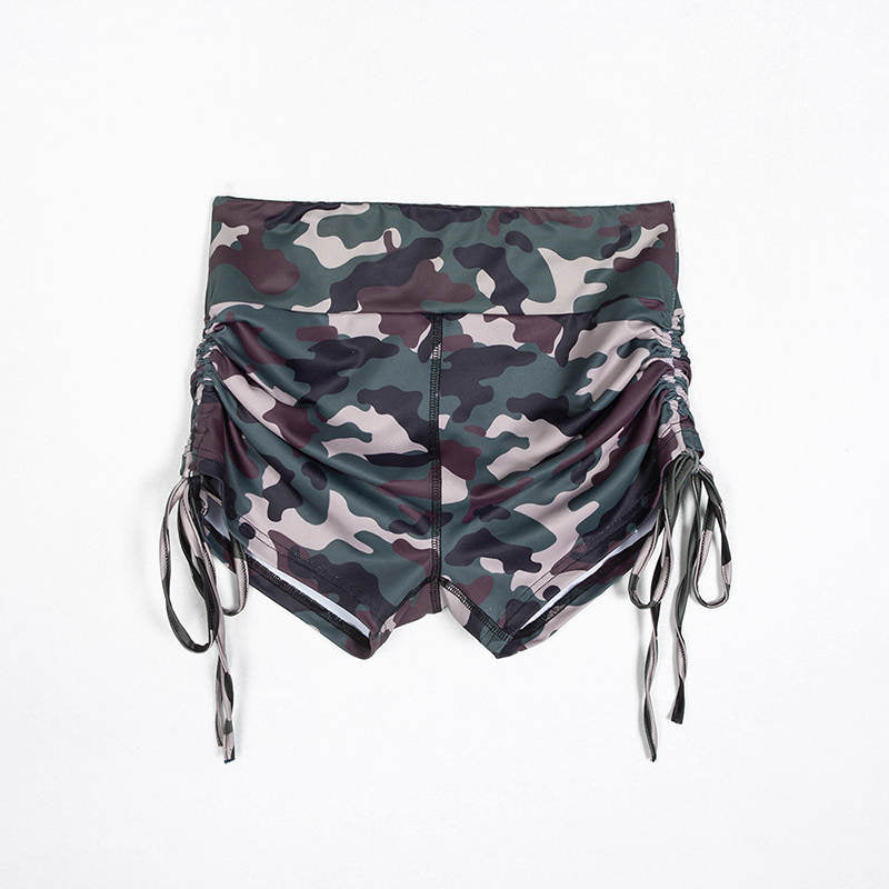 Camouflage slim shorts