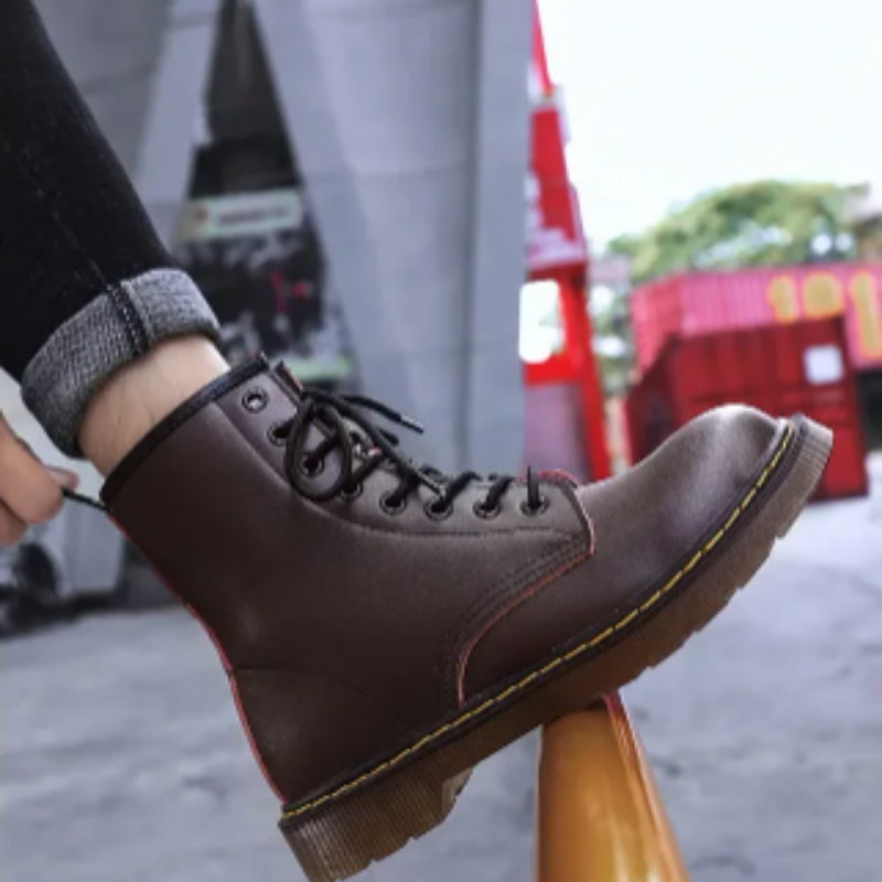 Boots with robust rubber soles and classic lacing