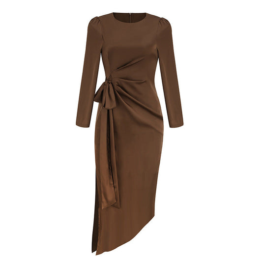 Fashionable and elegant slim-fit dress with irregular hips