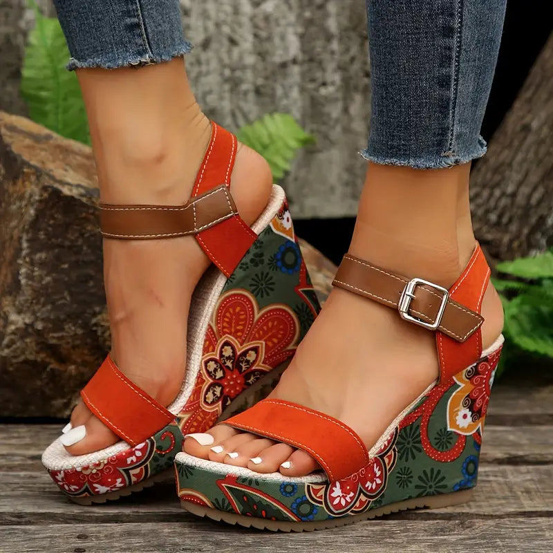 Wedge sandals with floral pattern for women