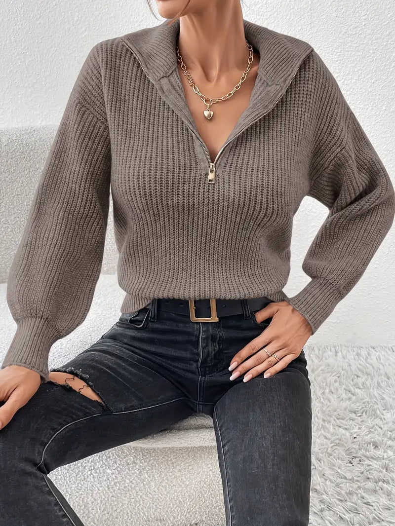 Women - Casual Jumper - Soft Knitwear with Zip Closure - Comfortable Everyday Style