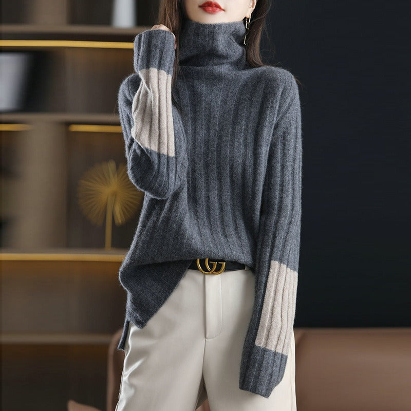 Women - Turtleneck Jumper - Soft Loose Knit - Cozy Fall Winter Essential