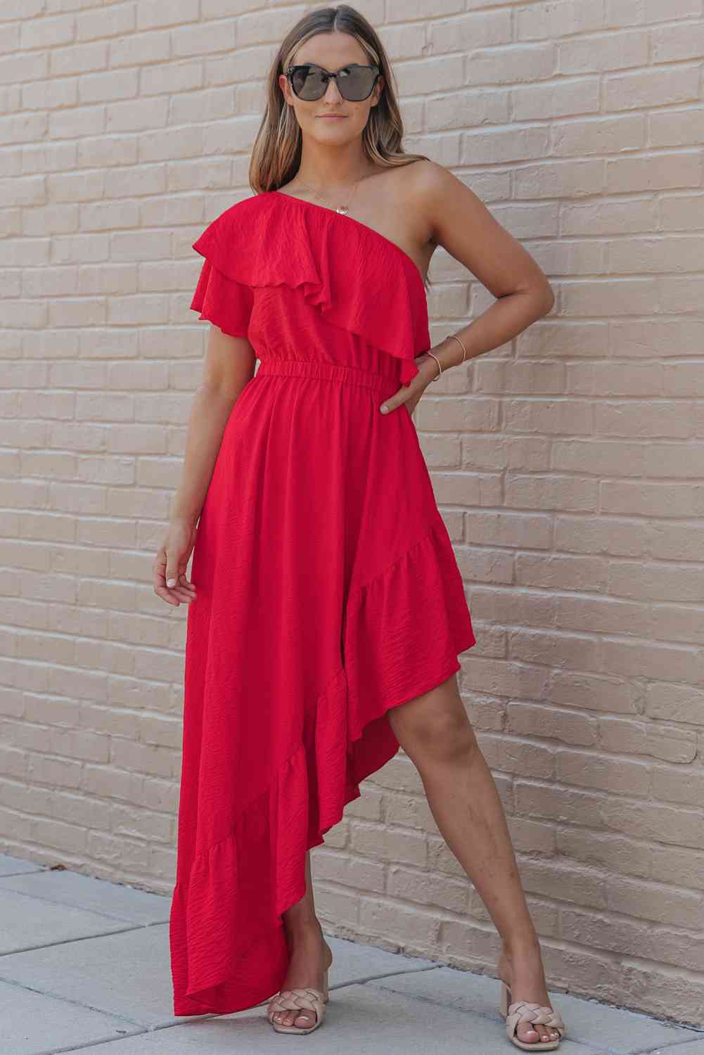 Asymmetric dress with one shoulder