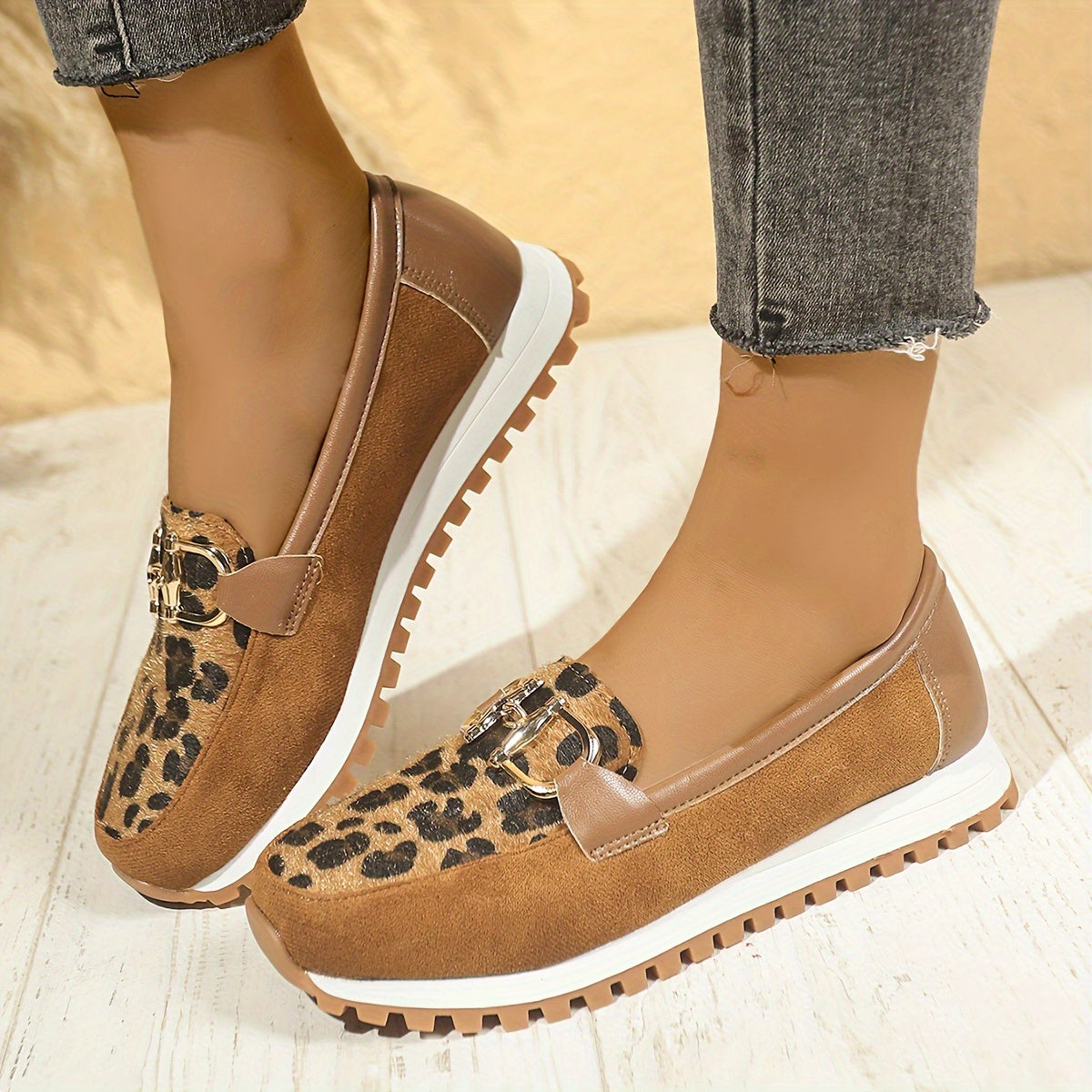 Women's - Slip-On Loafers - Leopard Print, Non-Slip & Comfortable - Trendy Footwear for Everyday Wear