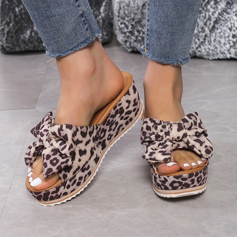 Stylish and versatile wedge sandals