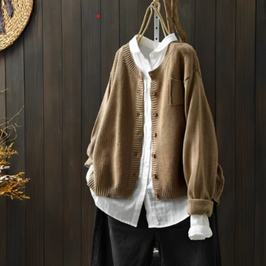 Women - Cardigan - Cozy Knit - Stylish Winter Layering Essential