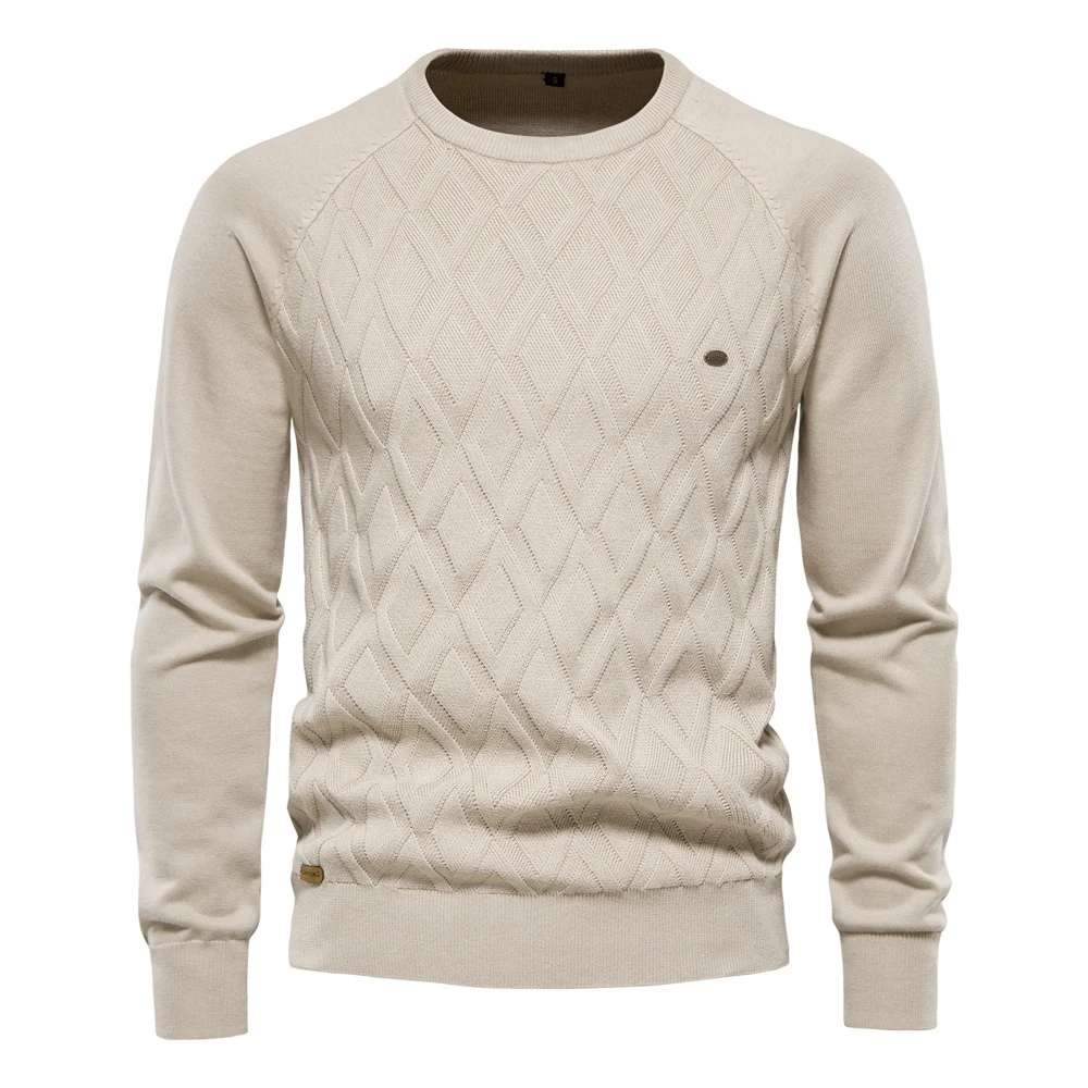 Structured round neck men's jumper for an elegant appearance