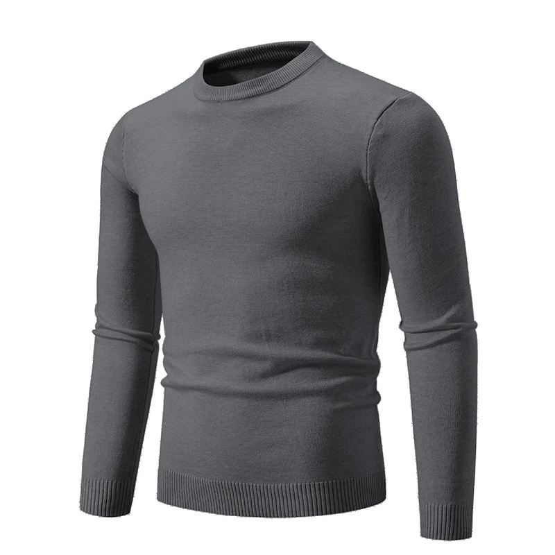 Simple round neck men's jumper with comfortable cut