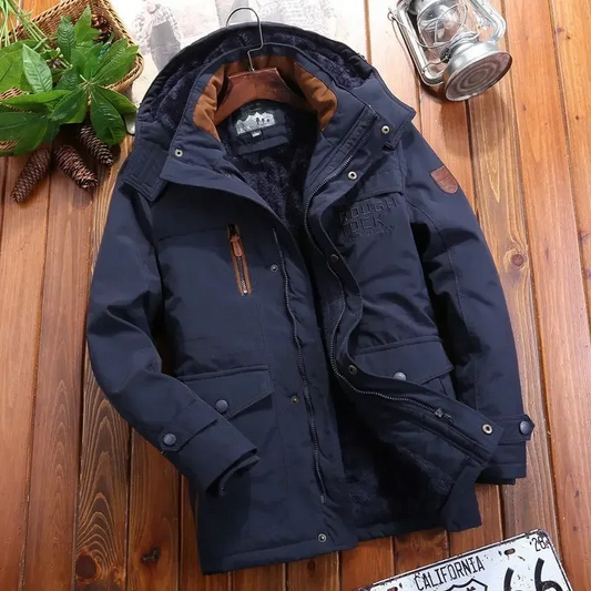 Winter jacket with warm lining and hood, suitable for outdoor use