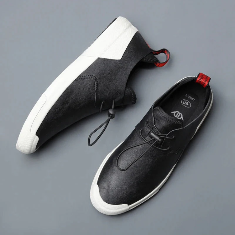 Comfortable men's casual shoes with laces and non-slip sole