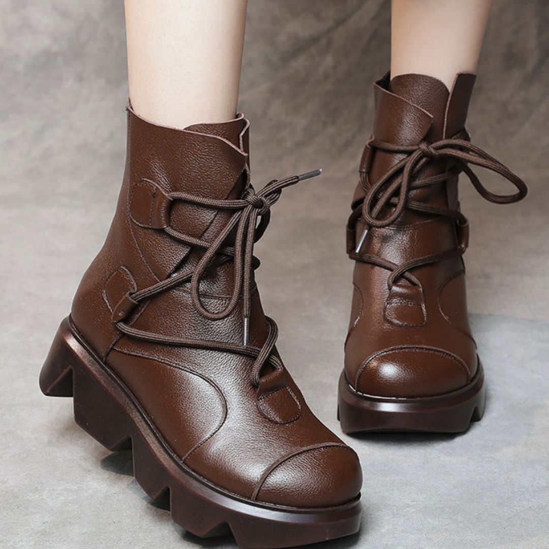 Lace-up ankle boots with a stylish, thick sole