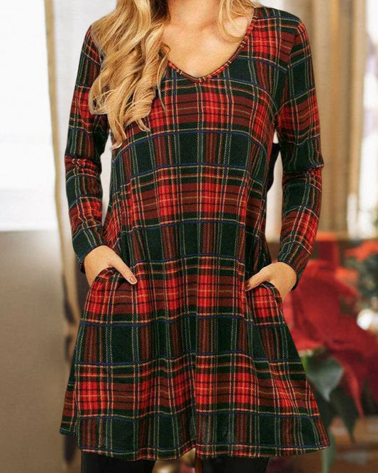 Women - Loose Dress - Relaxed Checked Fabric - Stylish and Comfortable for Everyday Wear