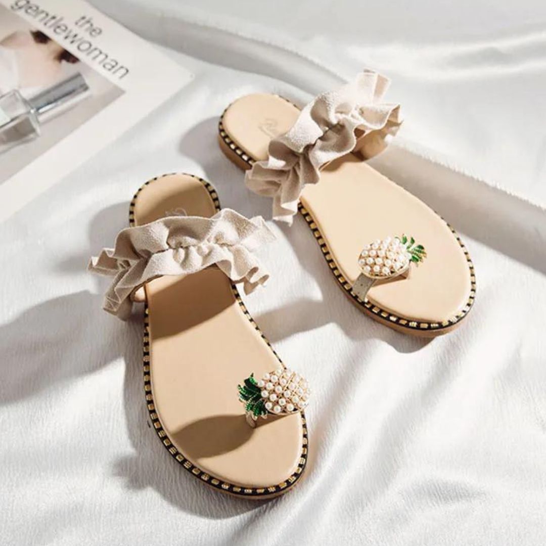 Ruffled sandals with pineapple detail