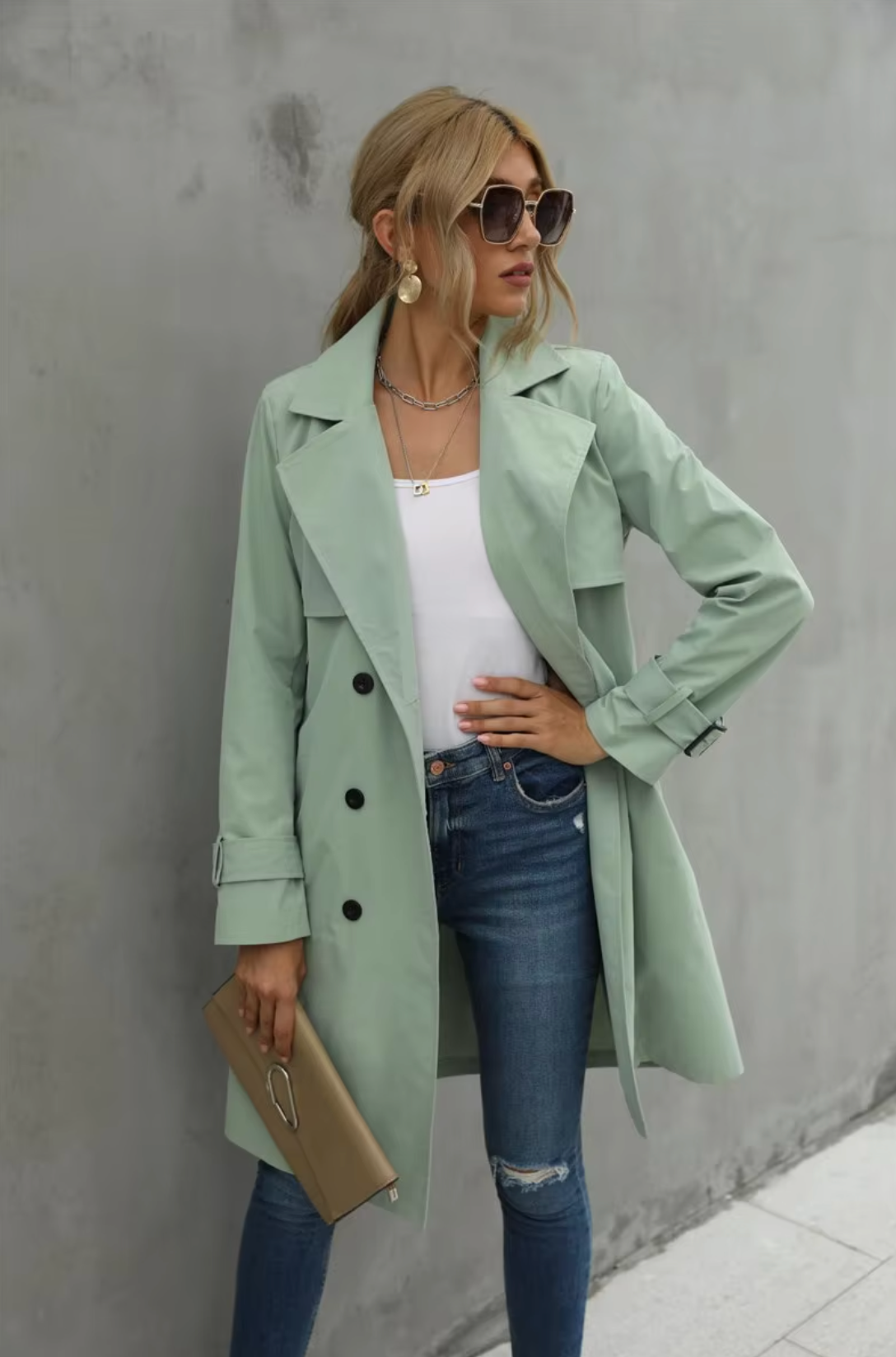 Casual trench coat with long sleeves