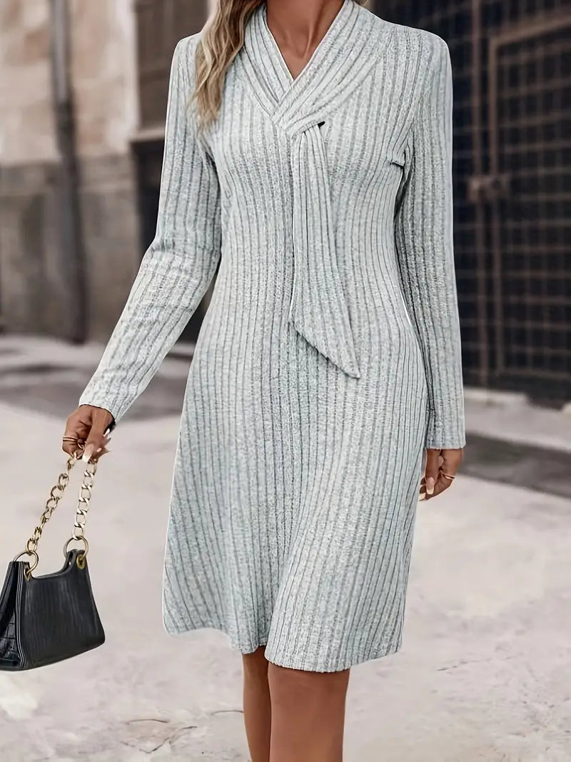 Women - Long-Sleeved Knitted Dress - Elegant and Cozy - Perfect for Any Occasion